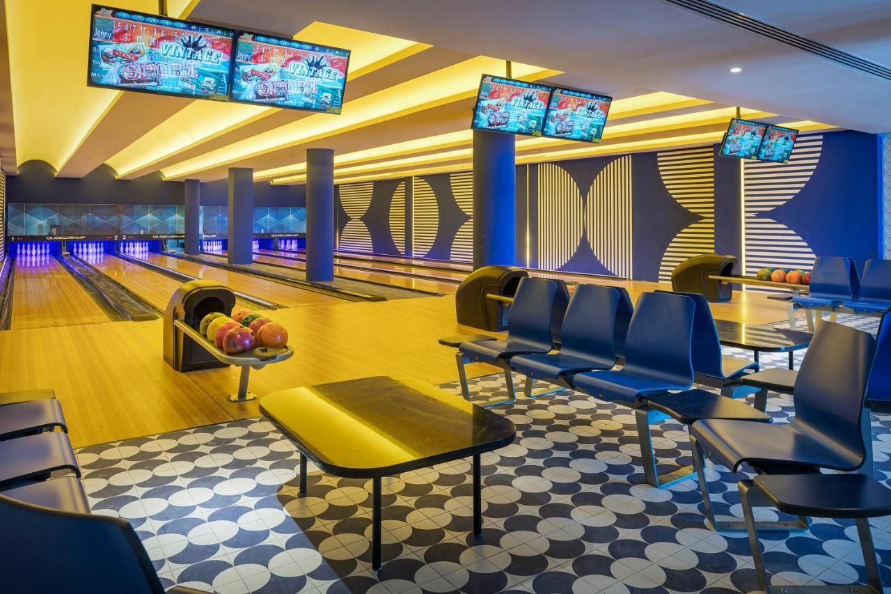Ocean Eden Bay (Adults Only) Hotel Spring Rises Eksteriør billede Bowling Alley