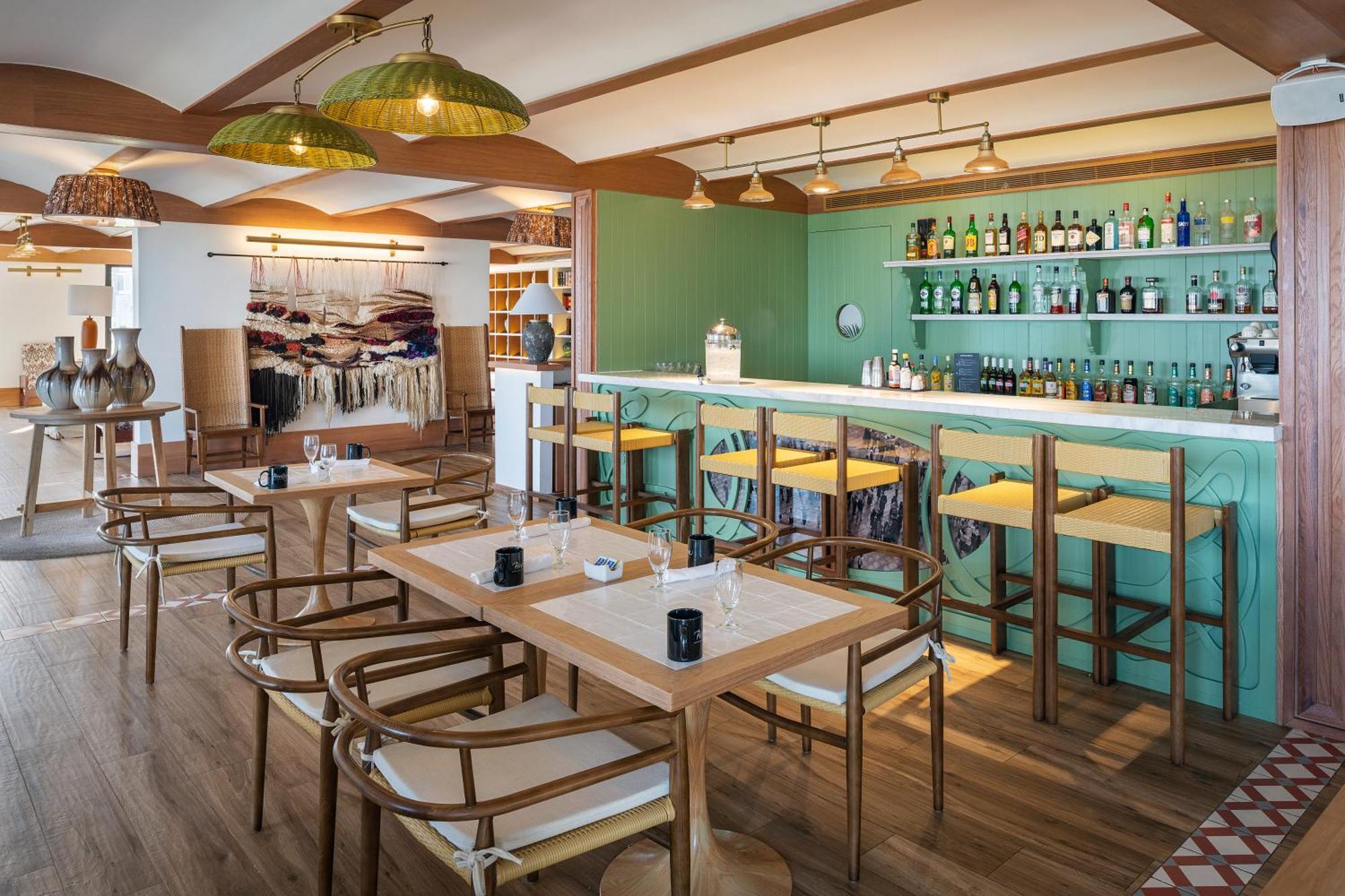 Ocean Eden Bay (Adults Only) Hotel Spring Rises Eksteriør billede The bar at the lounge